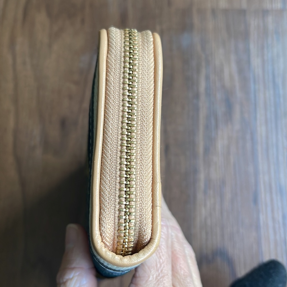 Tory Burch Balloon Stripe Continental Wallet - Picture 9 of 14